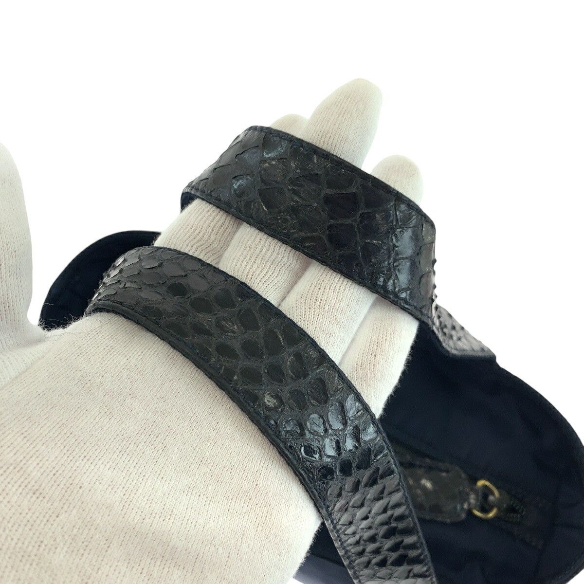 Prada Prada Prada Beads Python Tessuto Handbag Others Tote Bag DUTY FREE for USA Size ONE SIZE - 5 Thumbnail