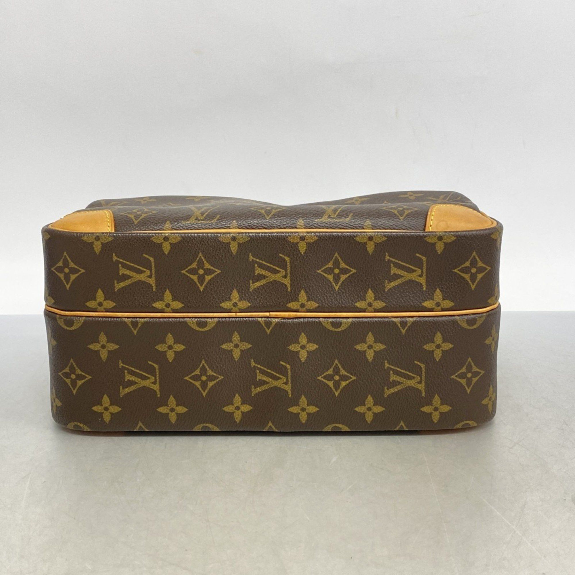 Louis Vuitton Louis Vuitton Nile shoulder Size ONE SIZE - 6 Thumbnail