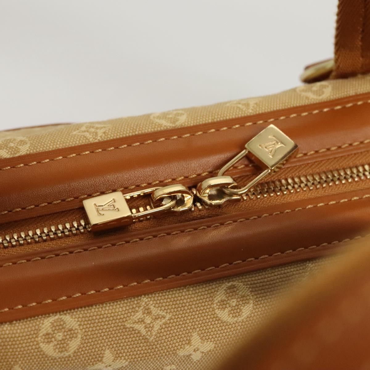 Louis Vuitton Louis Vuitton Josephine handbag Size ONE SIZE - 11 Thumbnail