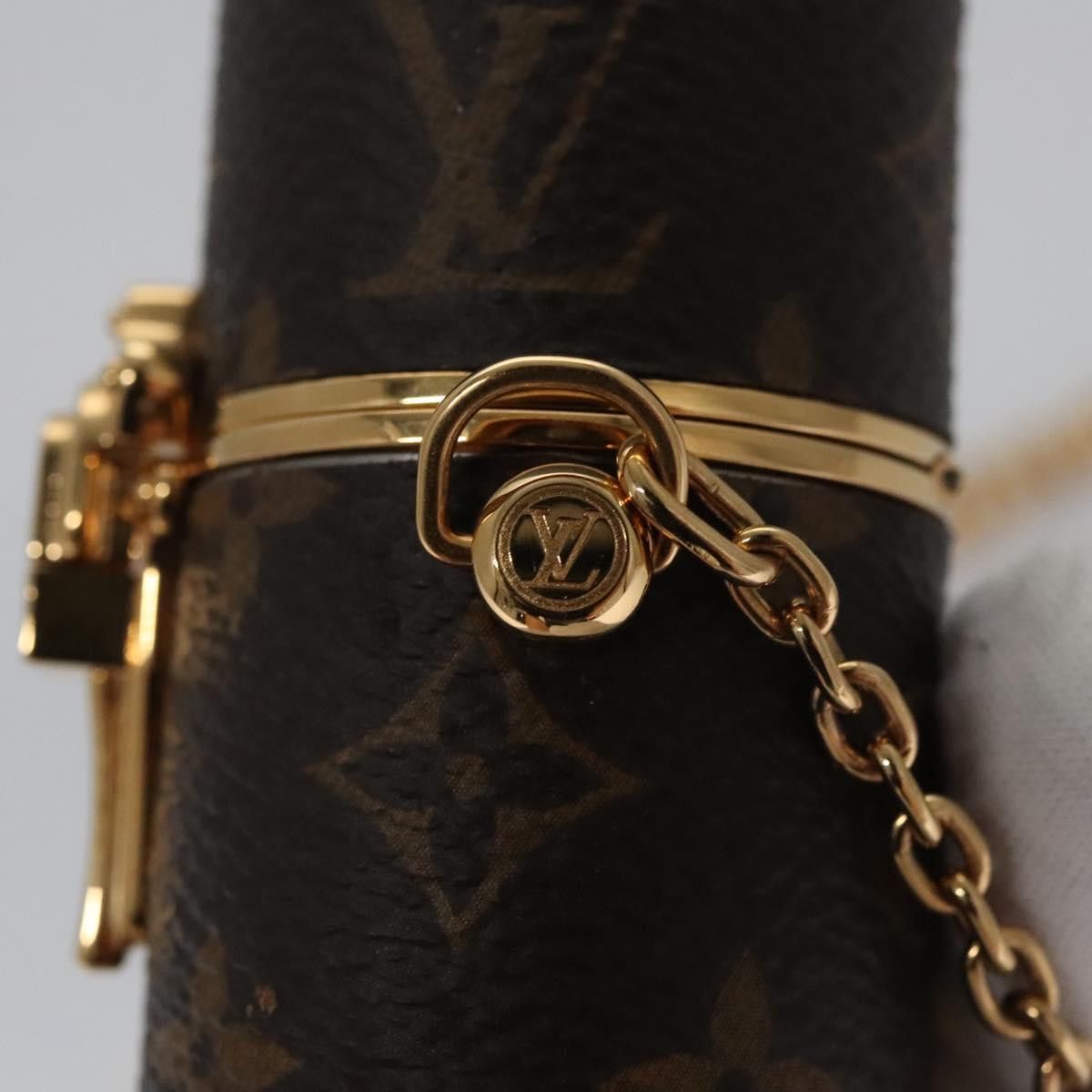 Louis Vuitton Louis Vuitton Lipstick clutch Size ONE SIZE - 16 Thumbnail