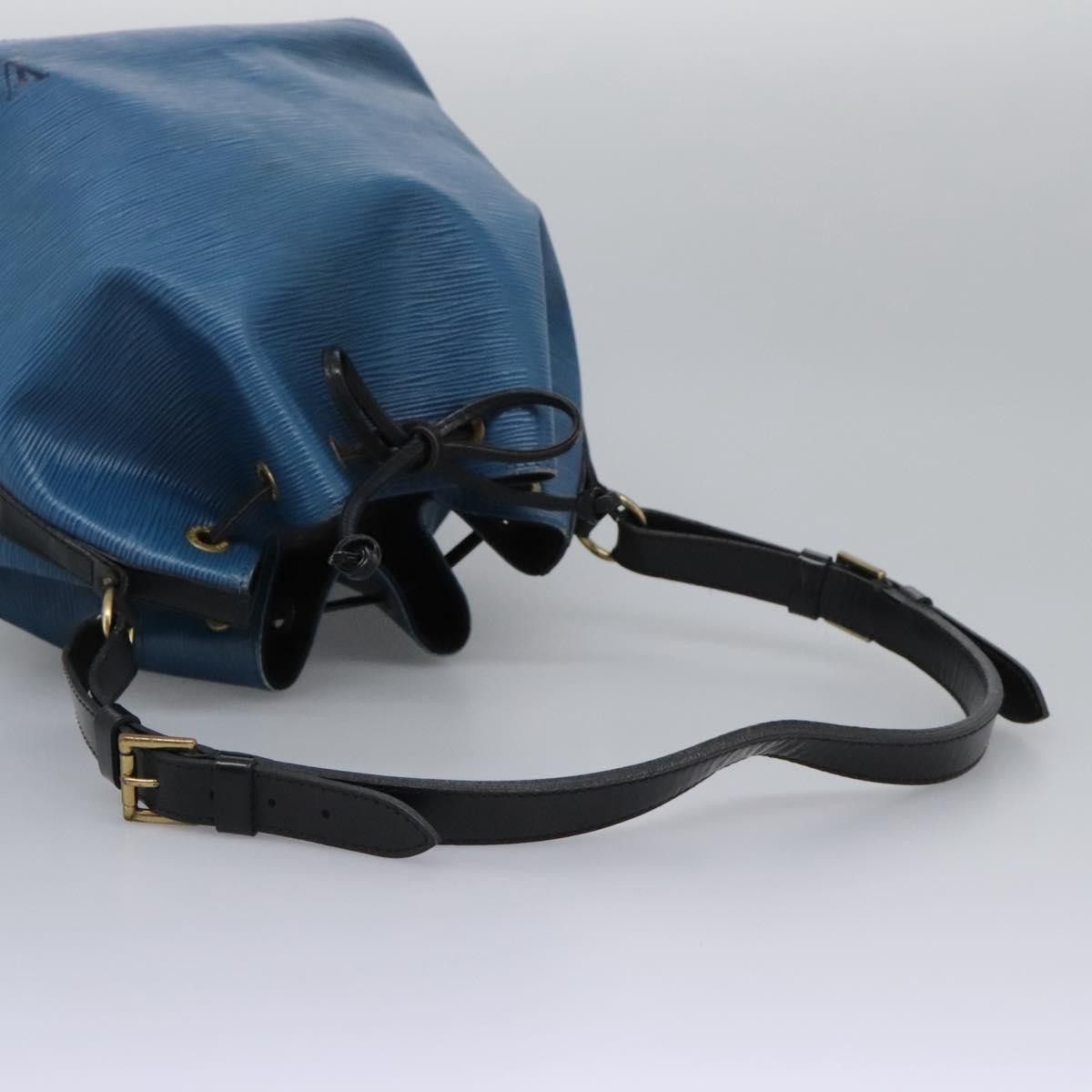 Louis Vuitton Louis Vuitton Petit Noé shoulder Size ONE SIZE - 5 Thumbnail