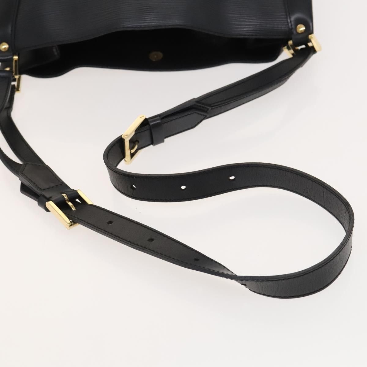 Louis Vuitton Louis Vuitton Mandala shoulder Size ONE SIZE - 5 Thumbnail