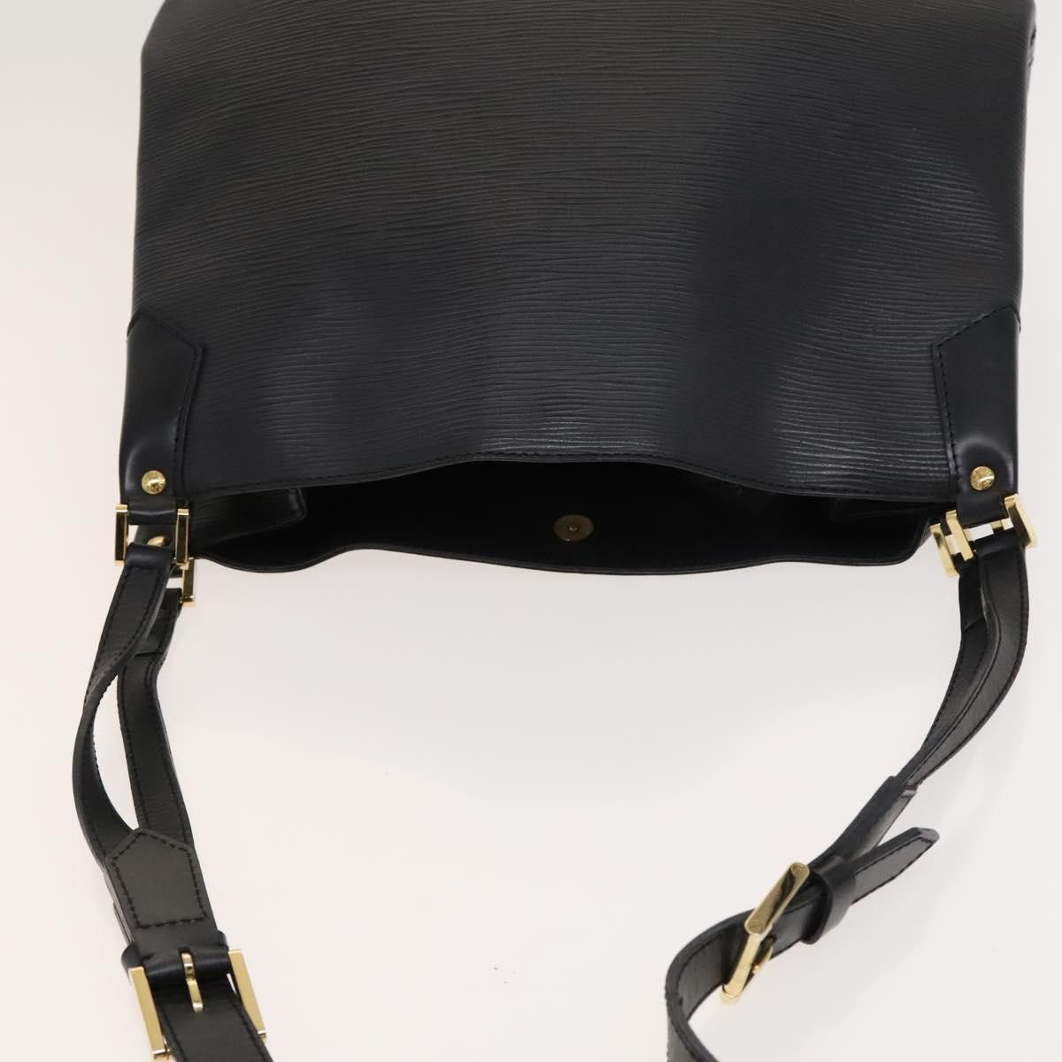 Louis Vuitton Louis Vuitton Mandala shoulder Size ONE SIZE - 18 Thumbnail