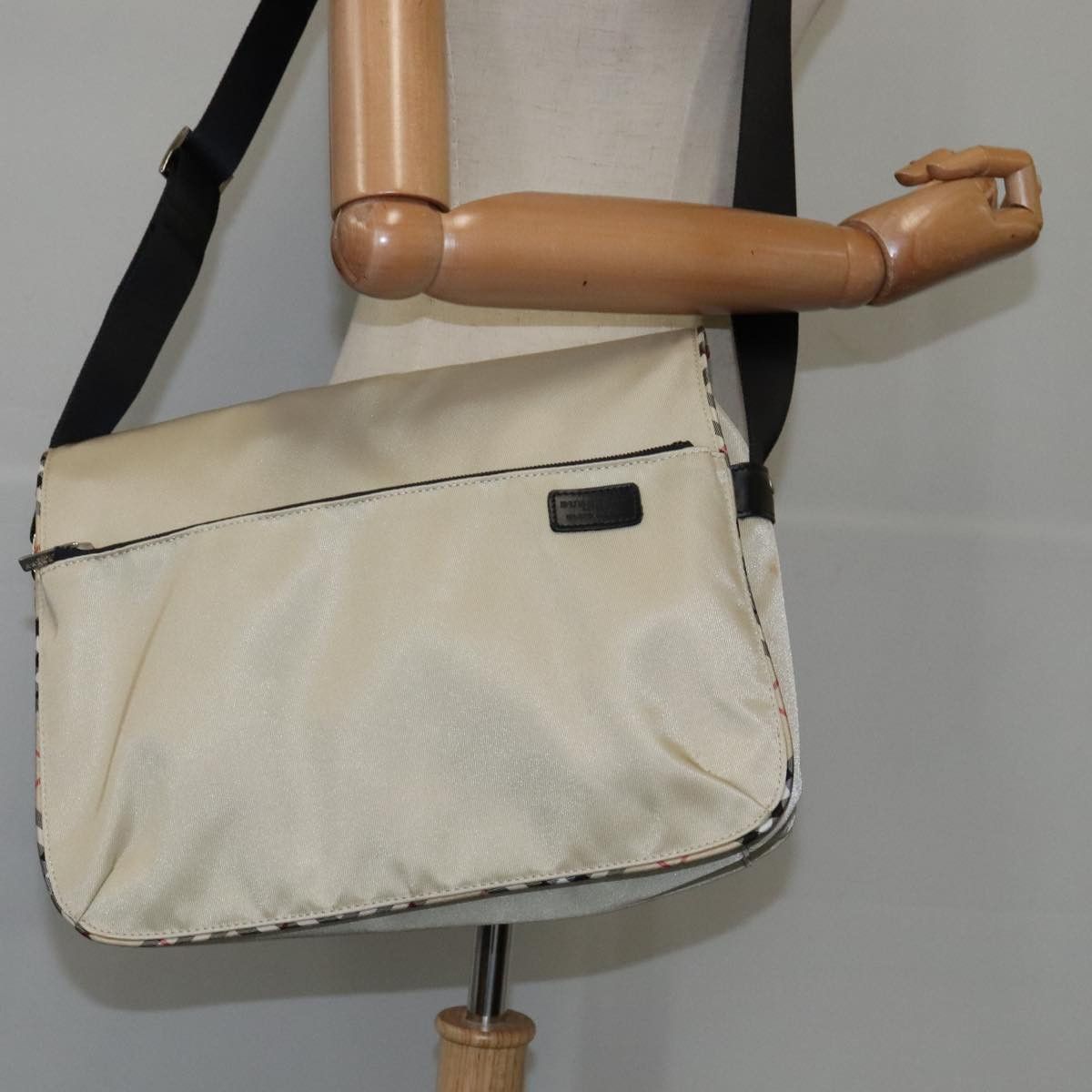 Burberry Burberry Nova Check shoulder Size ONE SIZE - 13 Thumbnail