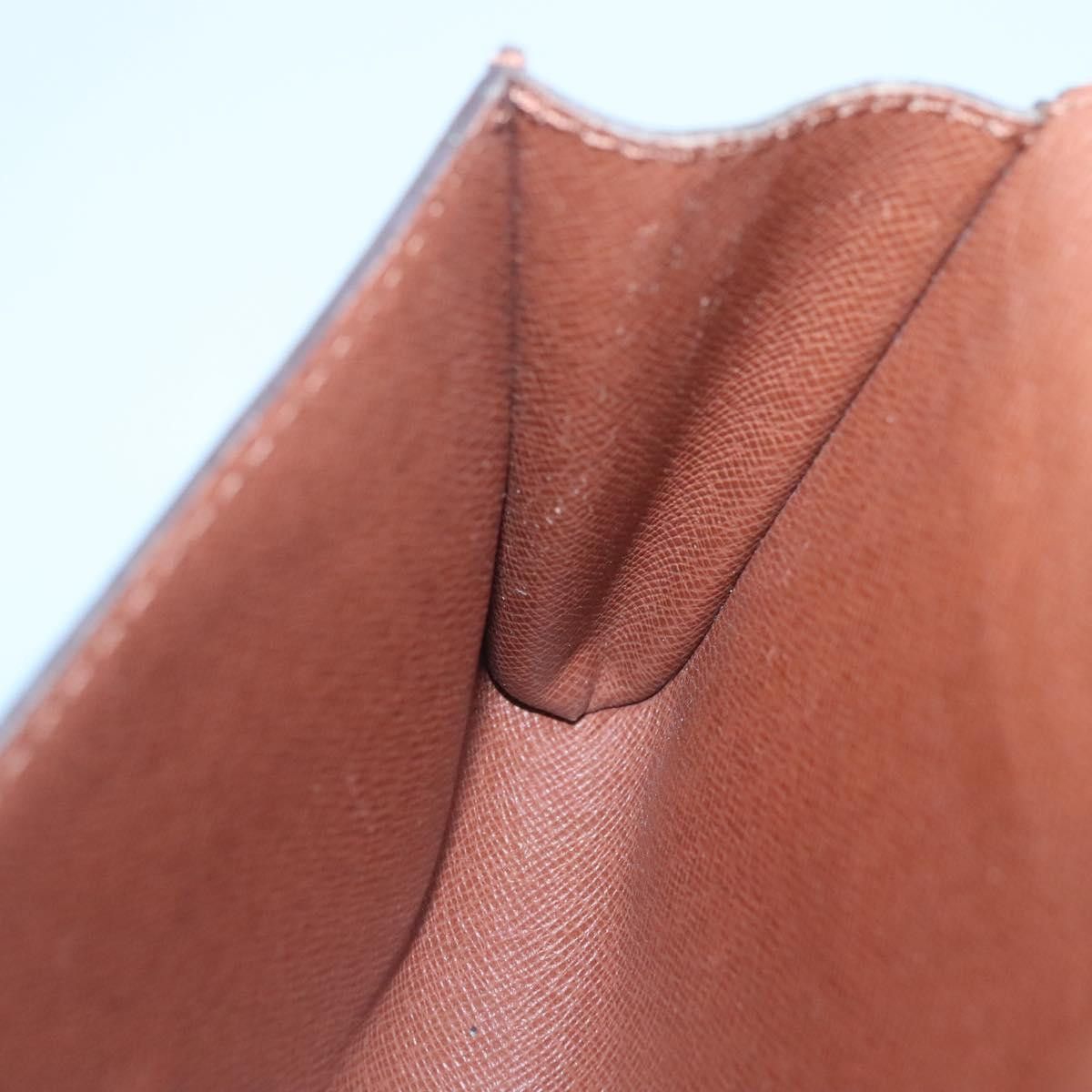 Louis Vuitton Louis Vuitton Arche clutch Size ONE SIZE - 13 Thumbnail
