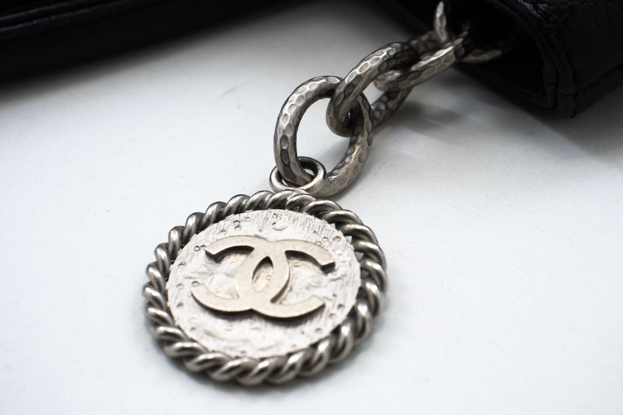 Chanel Chanel Medaillon shoulder Size ONE SIZE - 7 Thumbnail