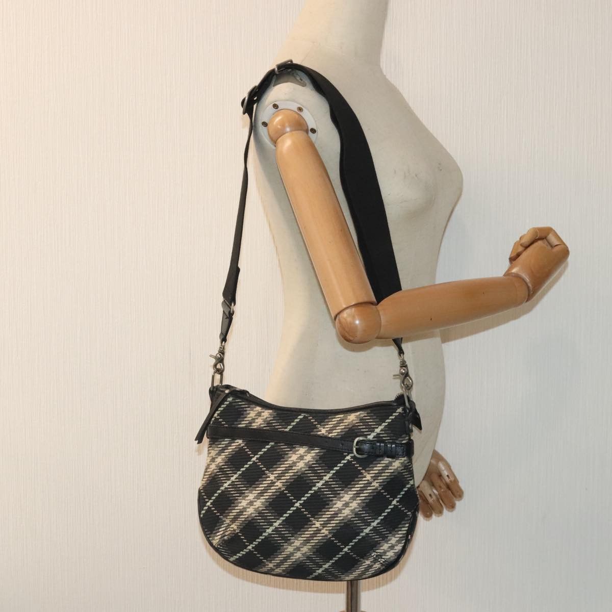 Burberry Burberry Nova Check shoulder Size ONE SIZE - 16 Thumbnail