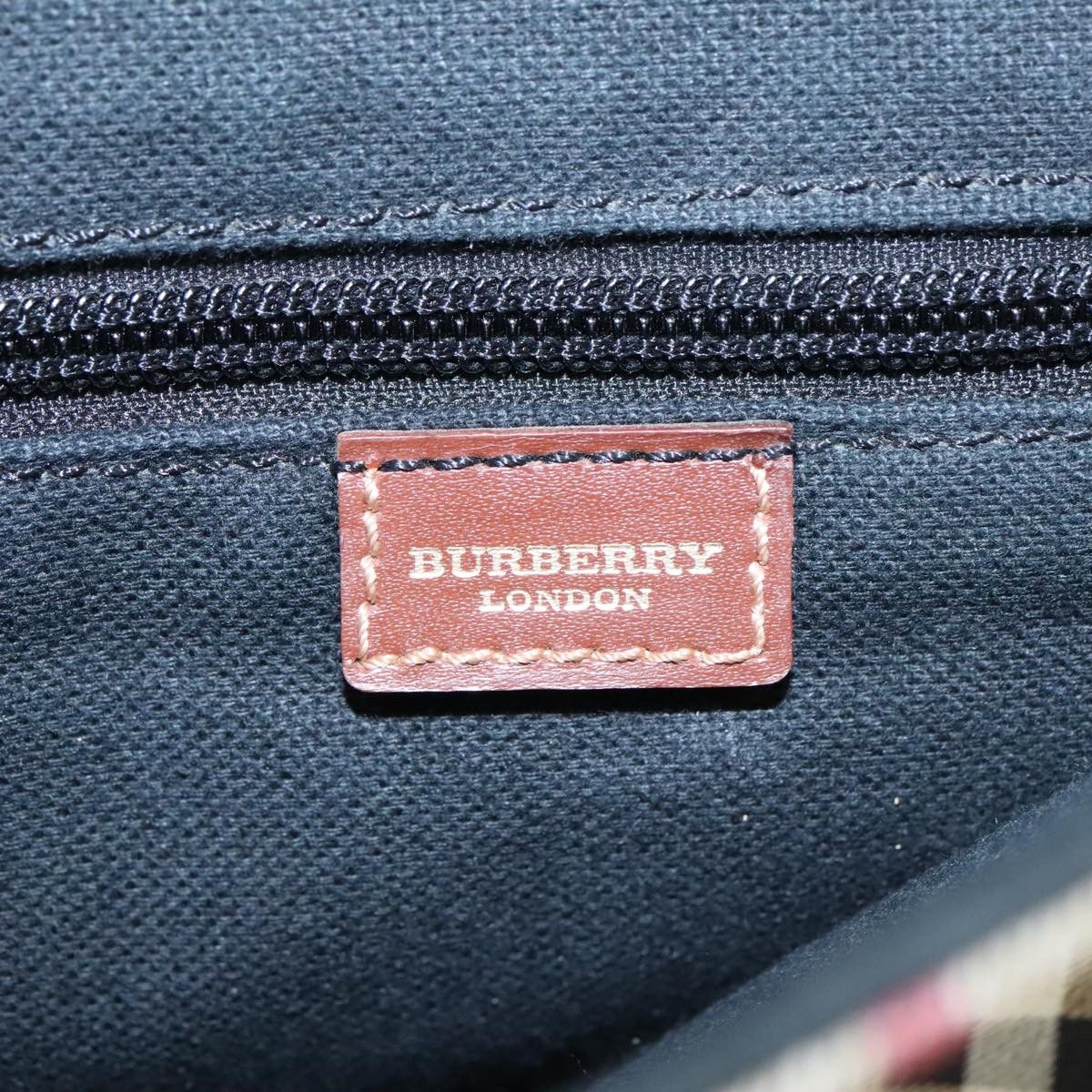 Burberry Burberry Nova Check shoulder Size ONE SIZE - 16 Thumbnail