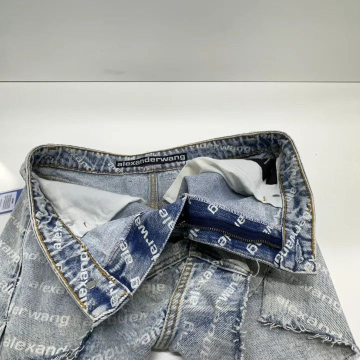 Alexander Wang Alexander Wang Logo Denim Shorts for Women 0079 Size 28" / US 6 / IT 42 - 4 Thumbnail
