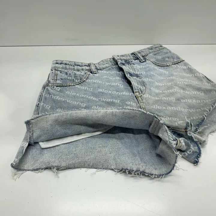 Alexander Wang Alexander Wang Logo Denim Shorts for Women 0079 Size 28" / US 6 / IT 42 - 7 Thumbnail