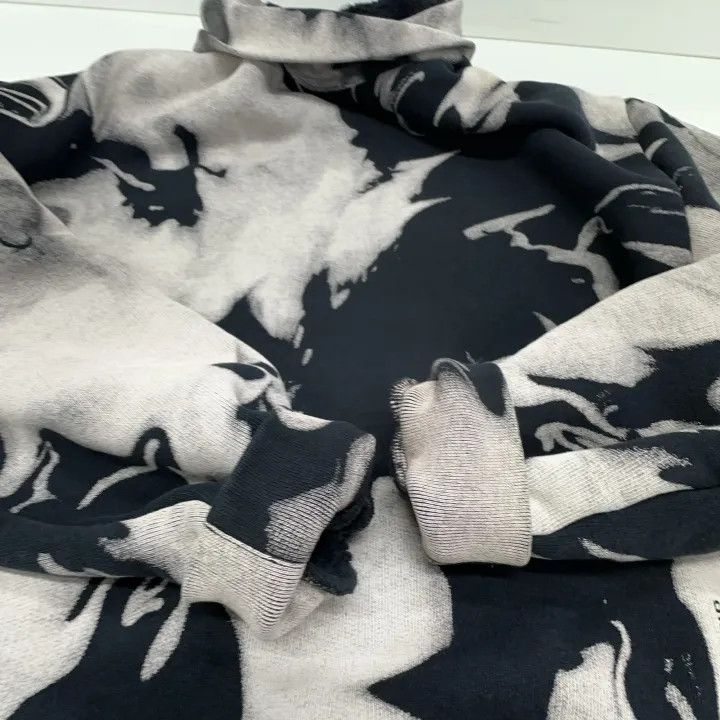 Alexander Wang Alexander Wang Heart Print High Neck Sweatshirt 0079 Size XS / US 0-2 / IT 36-38 - 7 Thumbnail