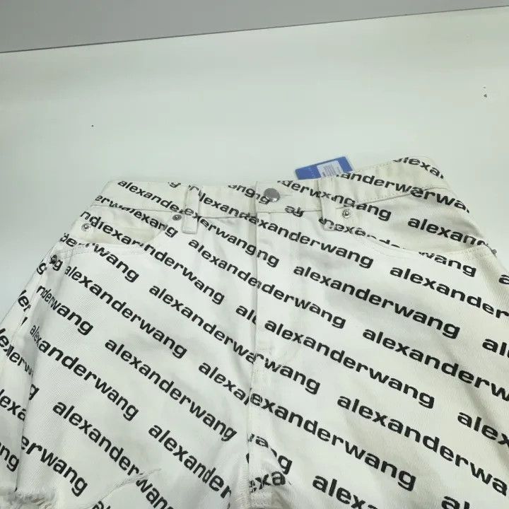 Alexander Wang Alexander Wang Logo Print Casual Shorts for Women 0079 Size 27" / US 4 / IT 40 - 6 Thumbnail
