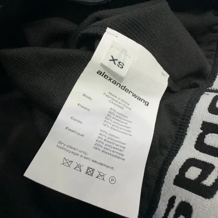 Alexander Wang Alexander Wang Black Logo Crop Hooded Sweatshirt 0079 Size XS / US 0-2 / IT 36-38 - 4 Thumbnail