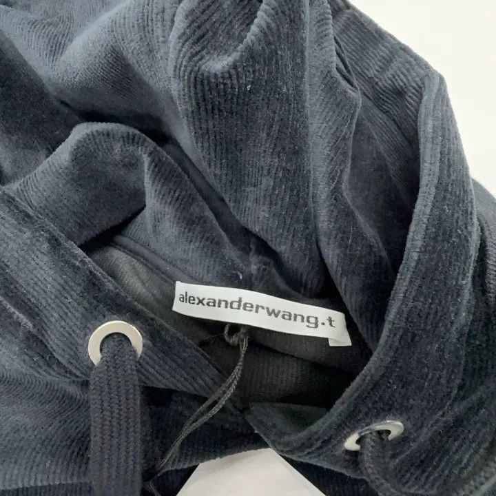 Alexander Wang Alexander Wang Black Cropped Hoodie 0079 Size XS / US 0-2 / IT 36-38 - 4 Thumbnail