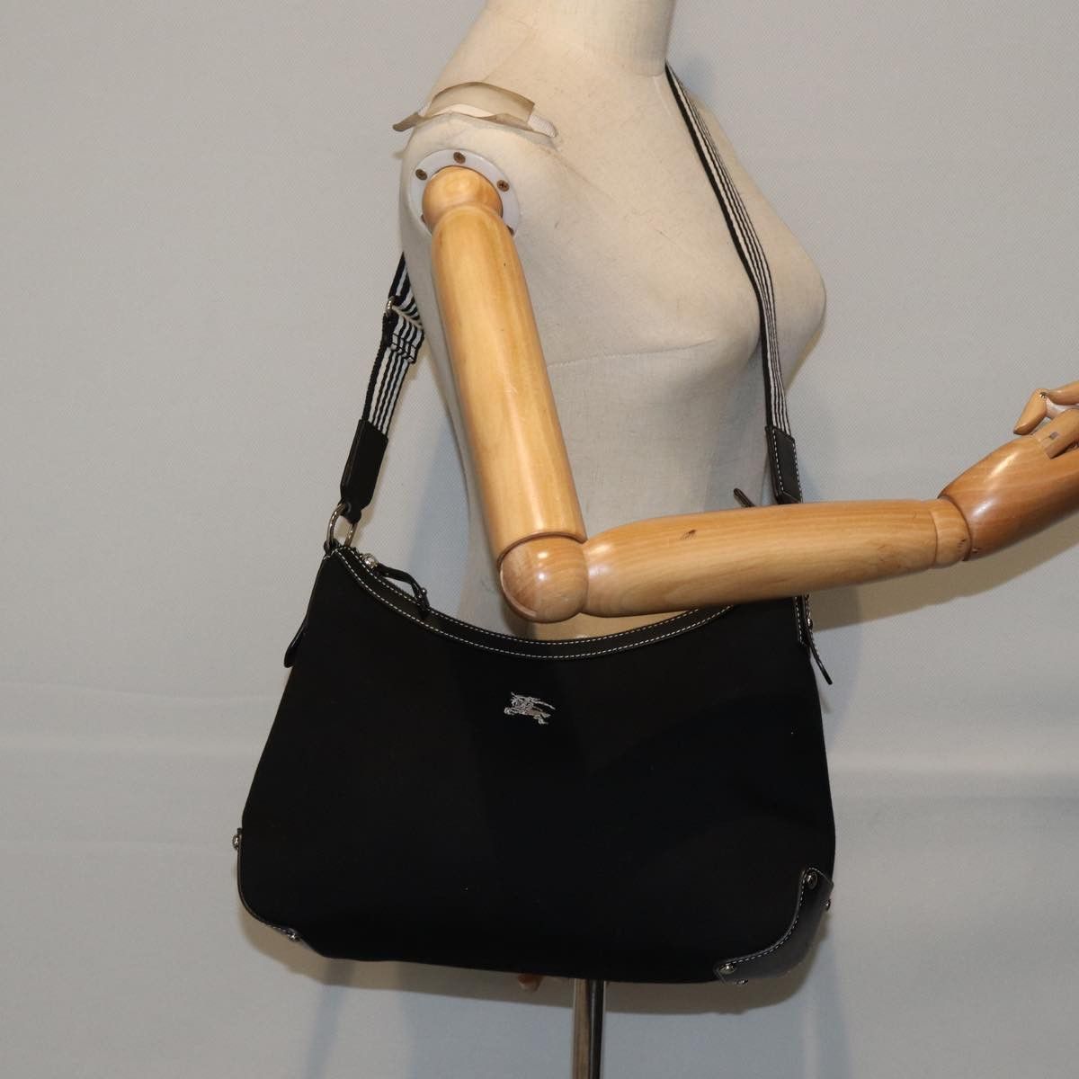 Burberry Burberry Blue Label shoulder Size ONE SIZE - 10 Thumbnail