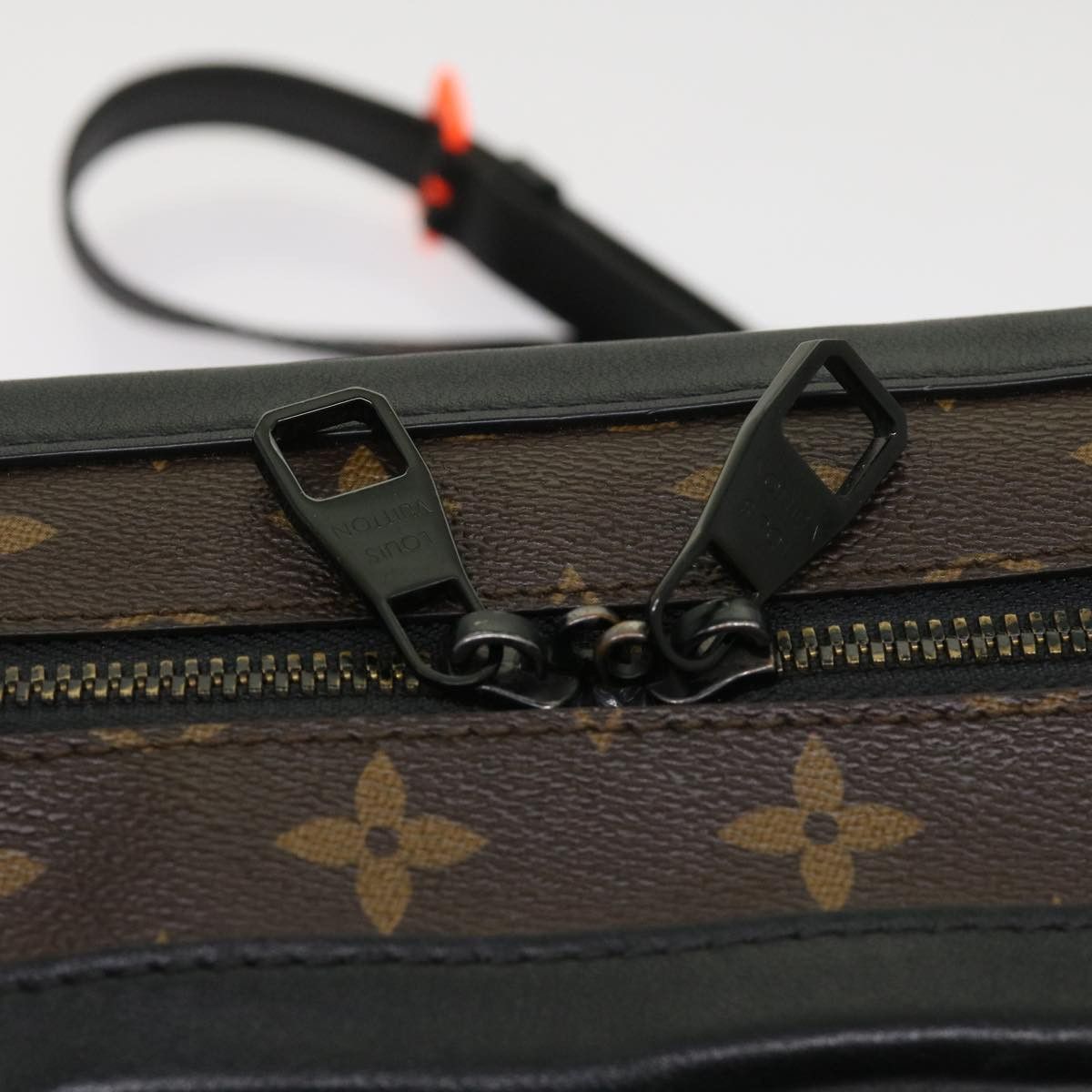 Louis Vuitton Louis Vuitton Trunk shoulder Size ONE SIZE - 21 Thumbnail