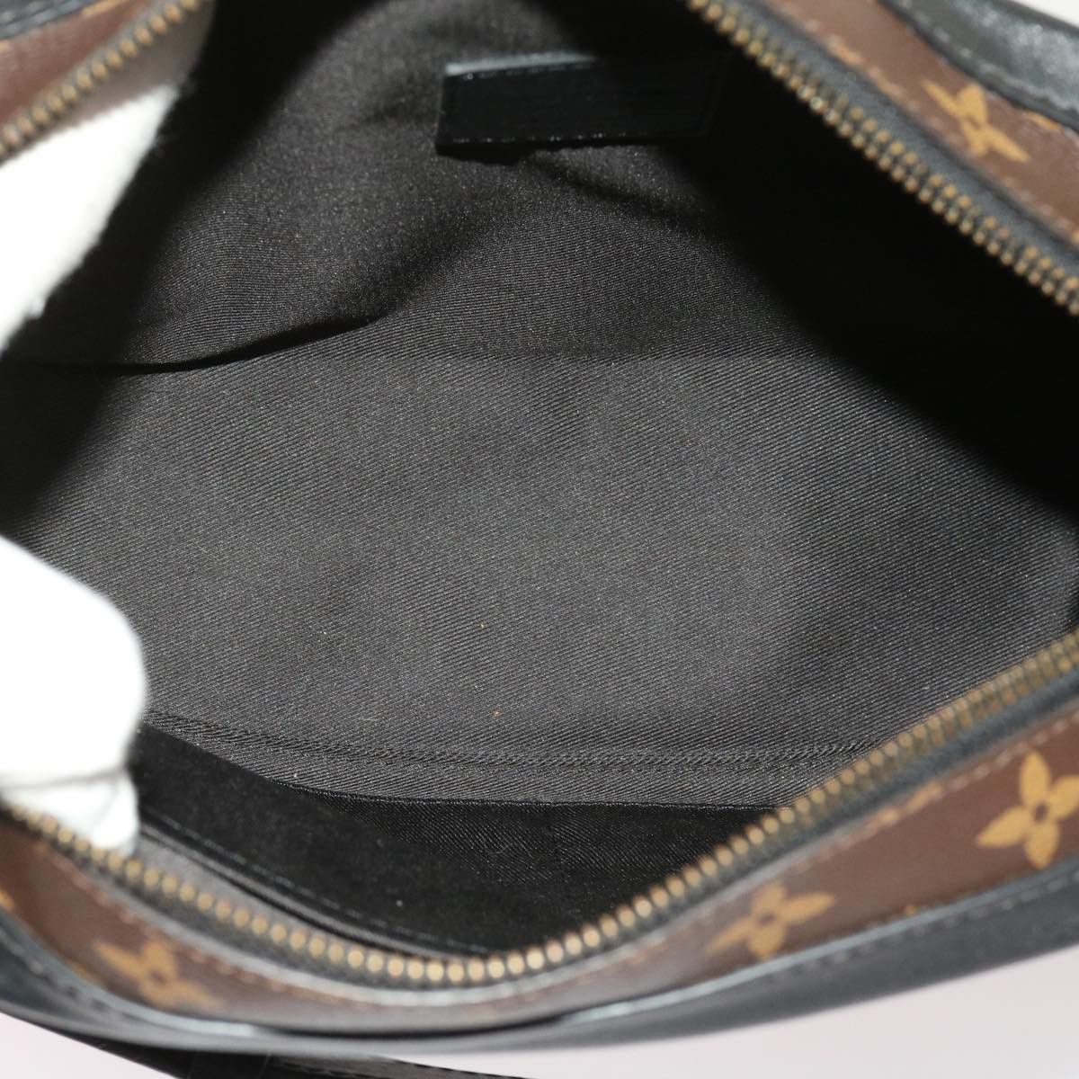 Louis Vuitton Louis Vuitton Trunk shoulder Size ONE SIZE - 22 Thumbnail