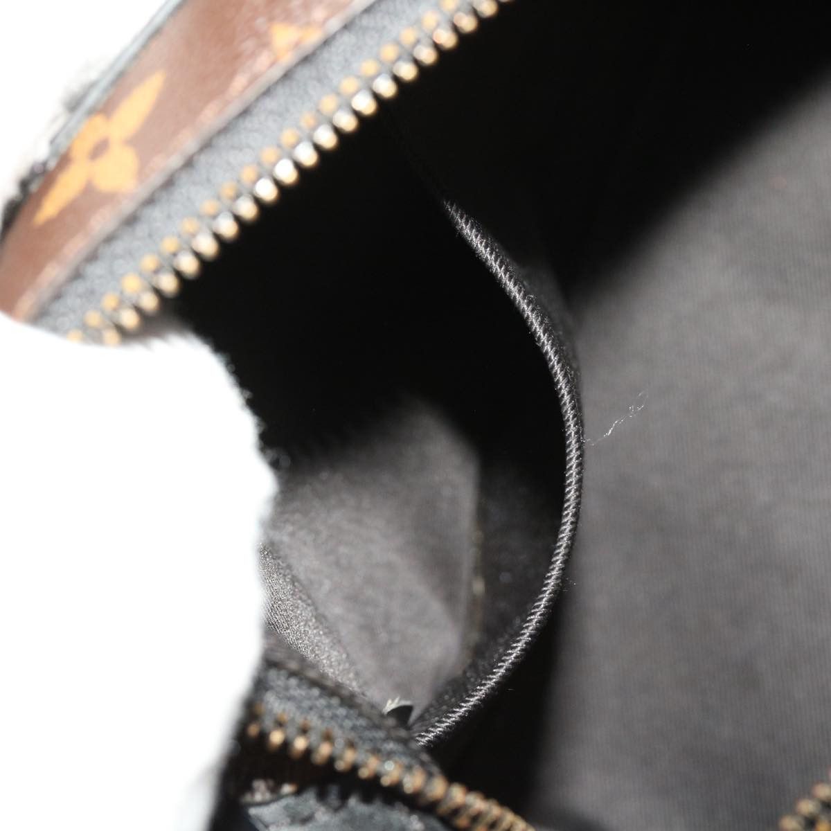 Louis Vuitton Louis Vuitton Trunk shoulder Size ONE SIZE - 25 Thumbnail