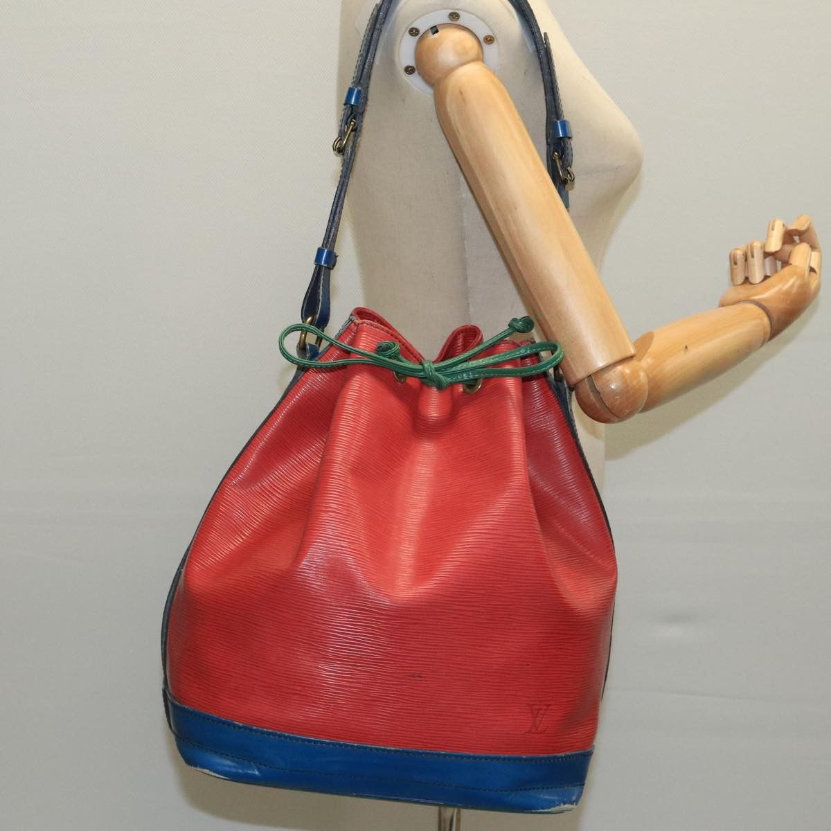 Louis Vuitton Louis Vuitton Noe shoulder Size ONE SIZE - 10 Thumbnail