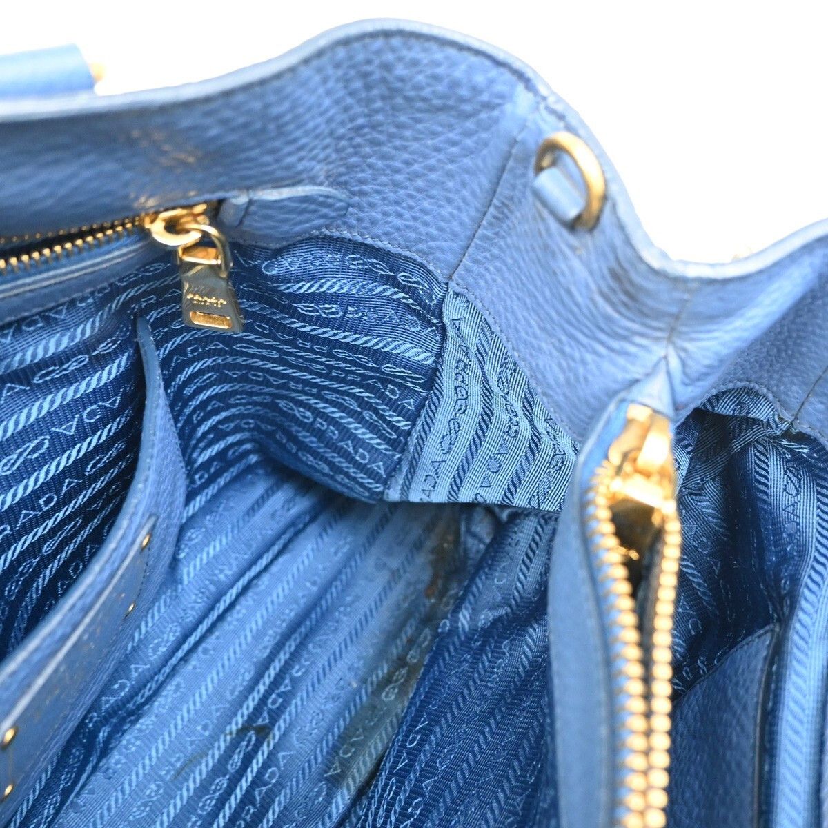 Prada Prada Vitello tote Size ONE SIZE - 14 Thumbnail