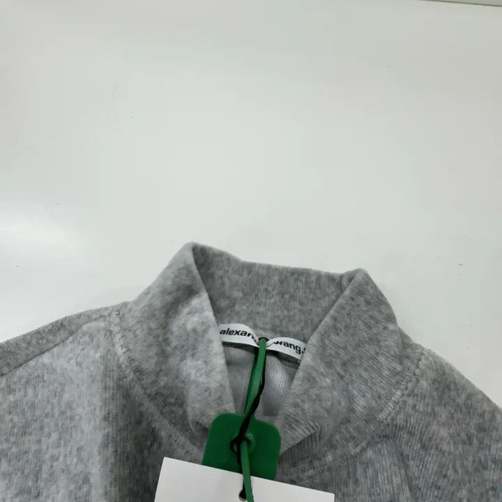 Alexander Wang Alexander Wang Gray Cropped Long Sleeve T-Shirt 0079 Size S / US 4 / IT 40 - 6 Thumbnail