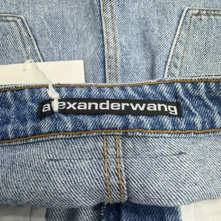 Alexander Wang Alexander Wang High-Waisted Denim Shorts for Women 0079 Size 27" / US 4 / IT 40 - 2 Thumbnail