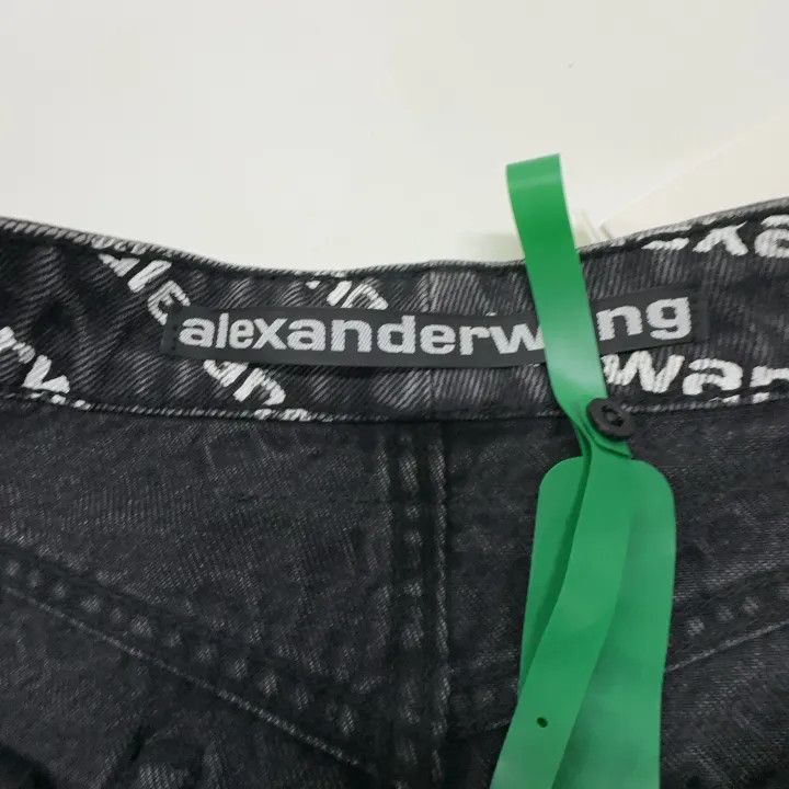 Alexander Wang Alexander Wang Logo Design Black Shorts 0079 Size 28" / US 6 / IT 42 - 5 Thumbnail