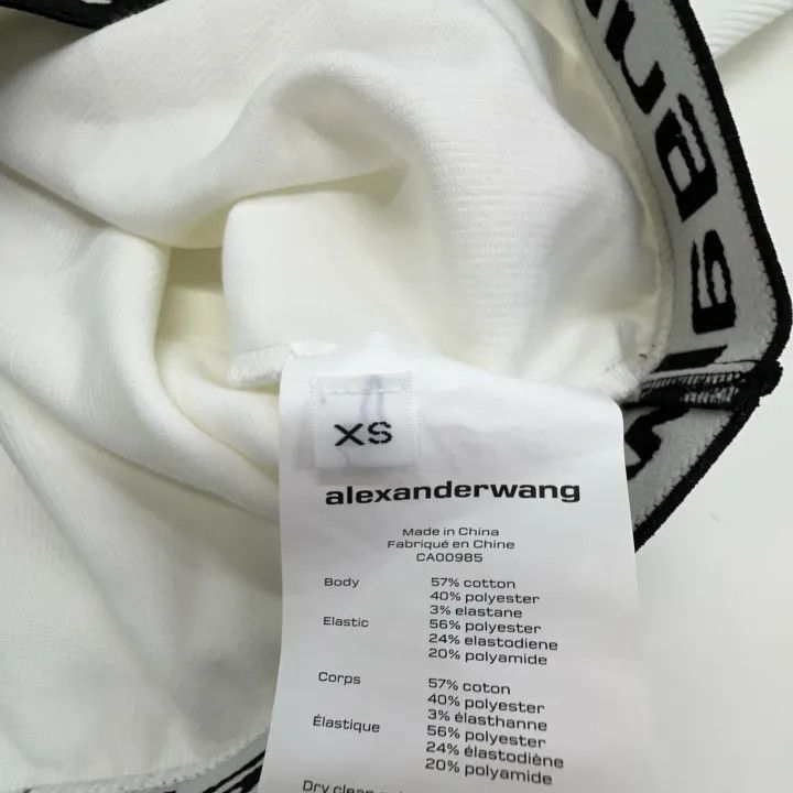 Alexander Wang Alexander Wang Logo Hooded Cropped Sweatshirt 0079 Size XS / US 0-2 / IT 36-38 - 4 Thumbnail