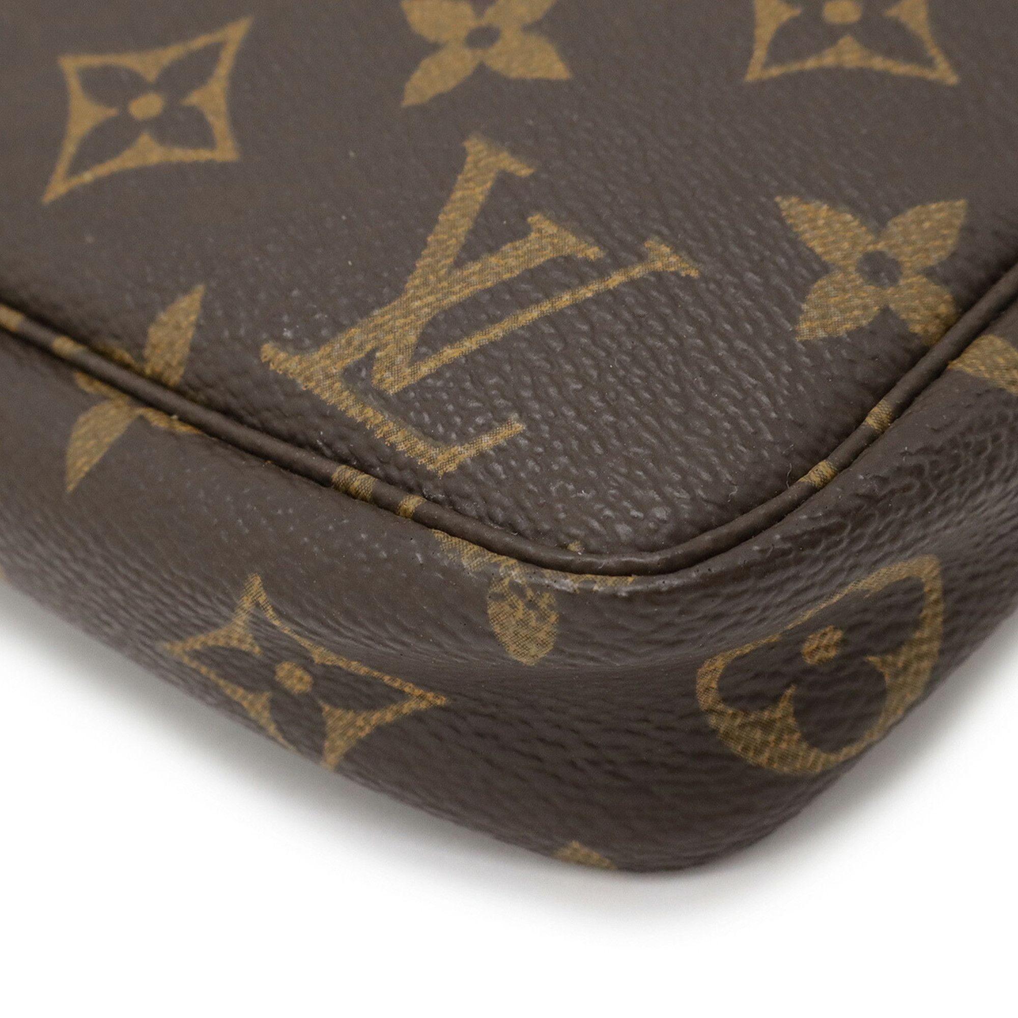 Louis Vuitton Louis Vuitton Pochette Accessoire clutch Size ONE SIZE - 4 Thumbnail