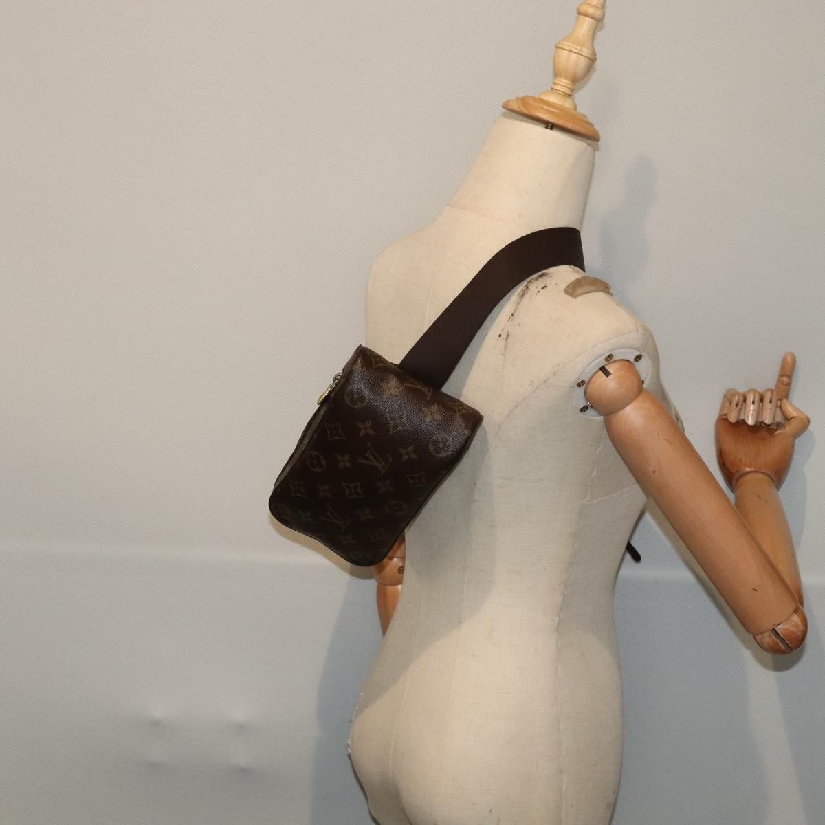 Louis Vuitton Geronimos clutch