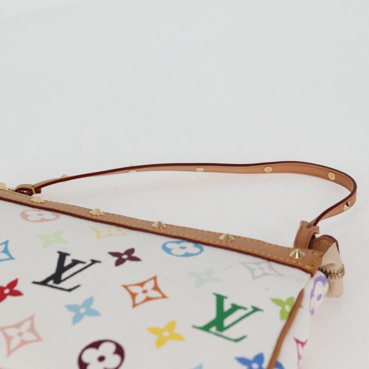 Louis Vuitton Louis Vuitton Pochette Accessoire clutch Size ONE SIZE - 19 Thumbnail