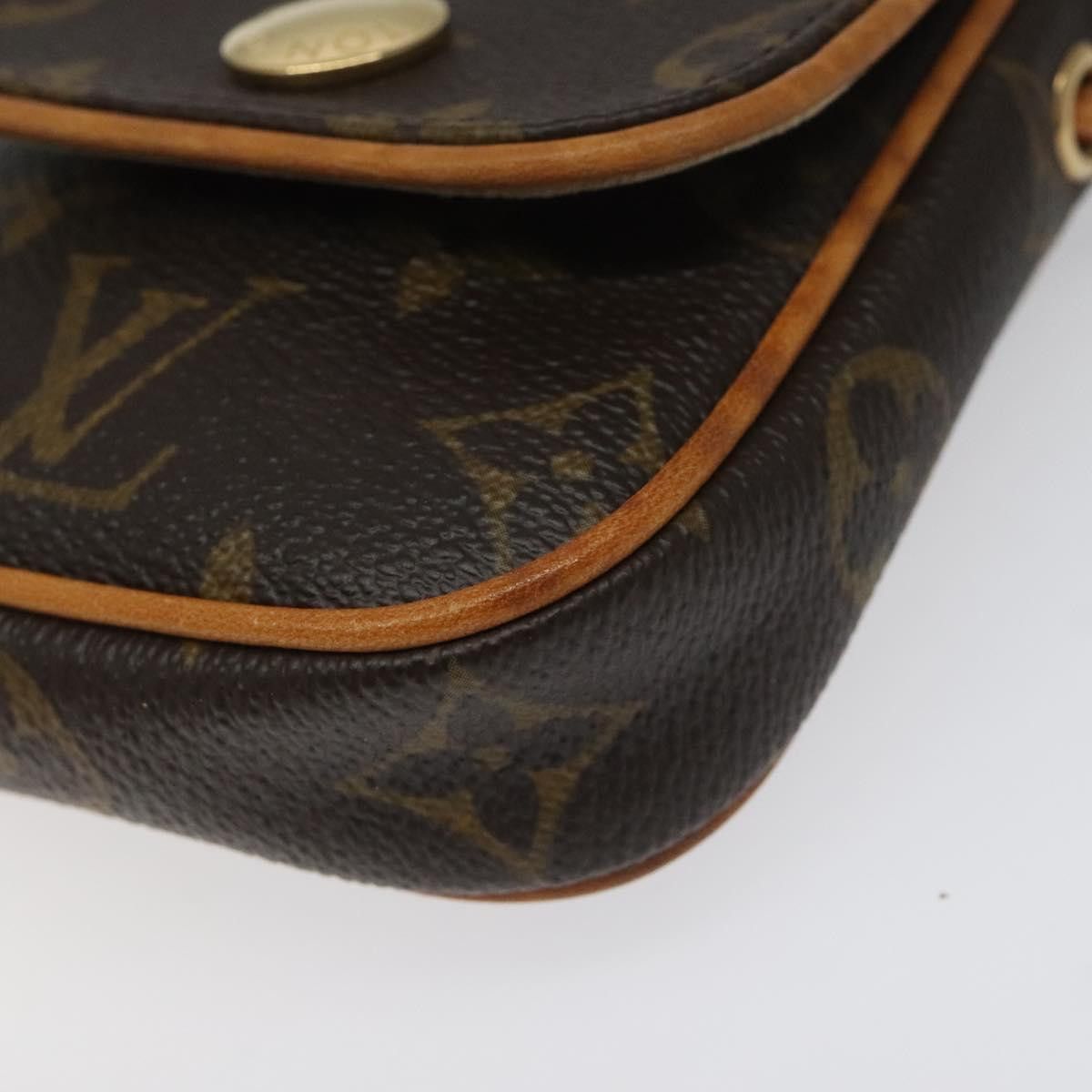 Louis Vuitton Louis Vuitton Cancun clutch Size ONE SIZE - 6 Thumbnail