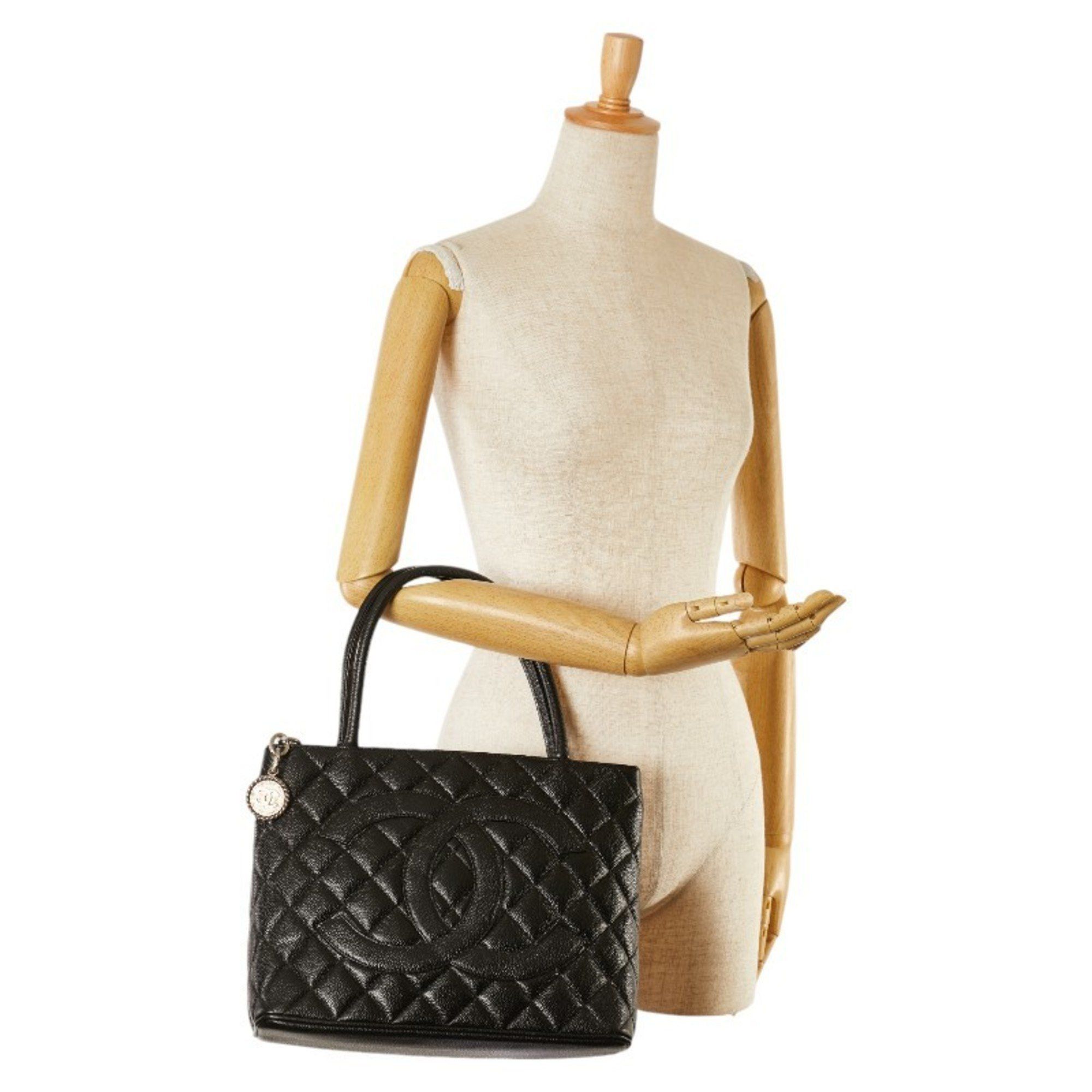 Chanel Chanel Medaillon tote Size ONE SIZE - 8 Thumbnail