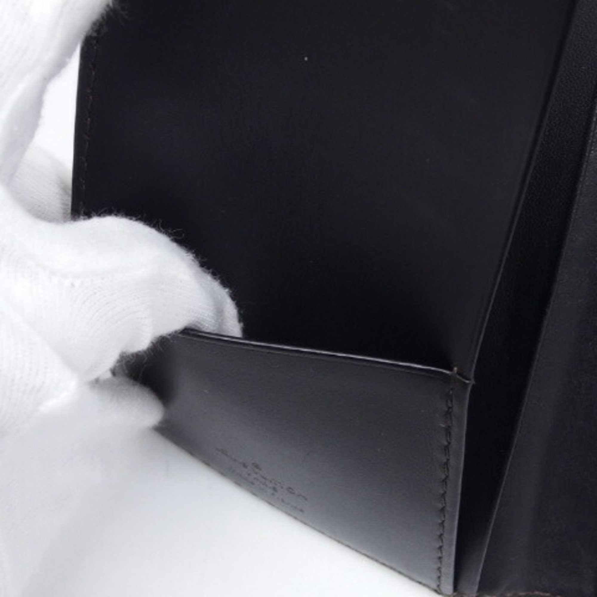 Louis Vuitton Louis Vuitton Utah wallet Size ONE SIZE - 9 Thumbnail