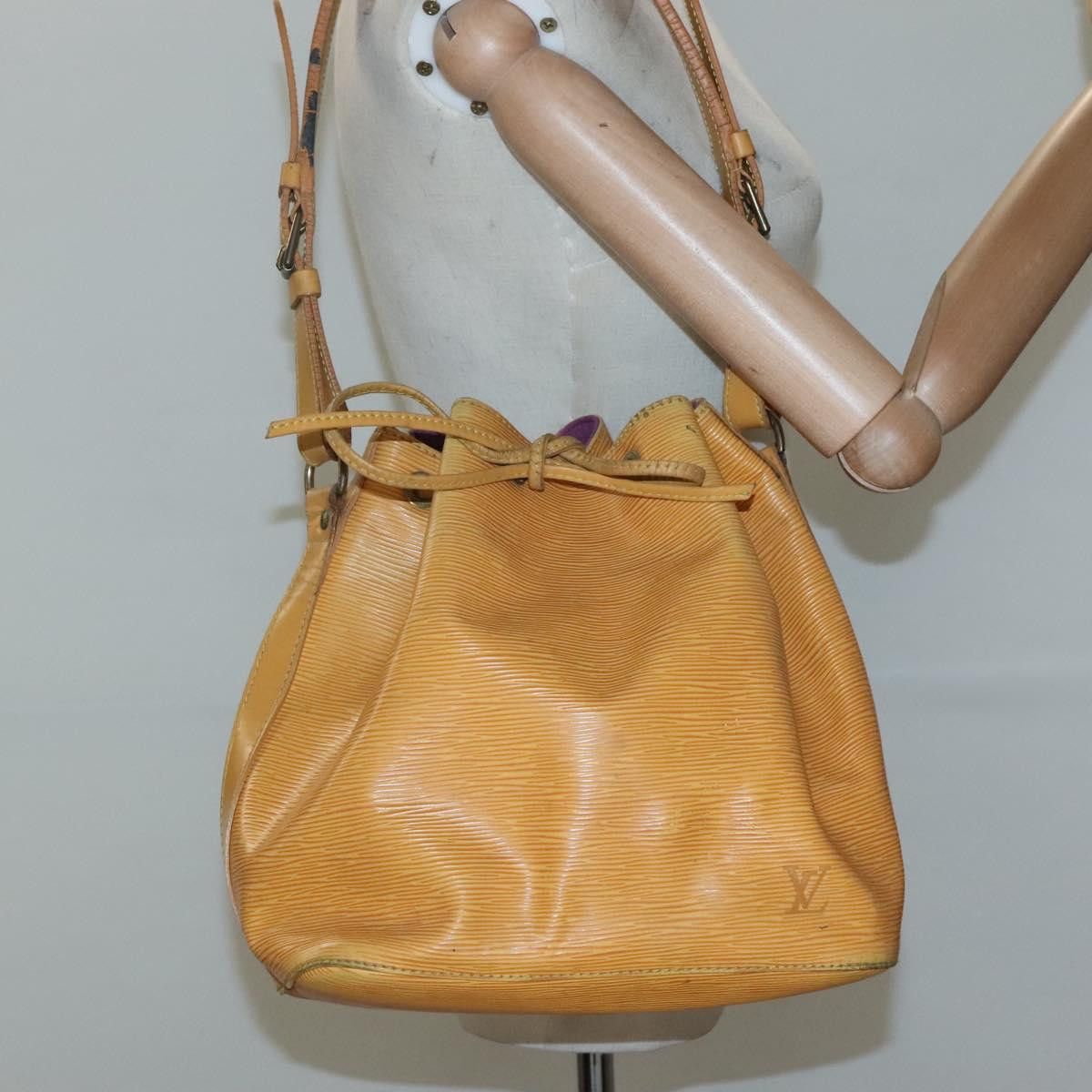 Louis Vuitton Louis Vuitton Petit Noé shoulder Size ONE SIZE - 13 Thumbnail