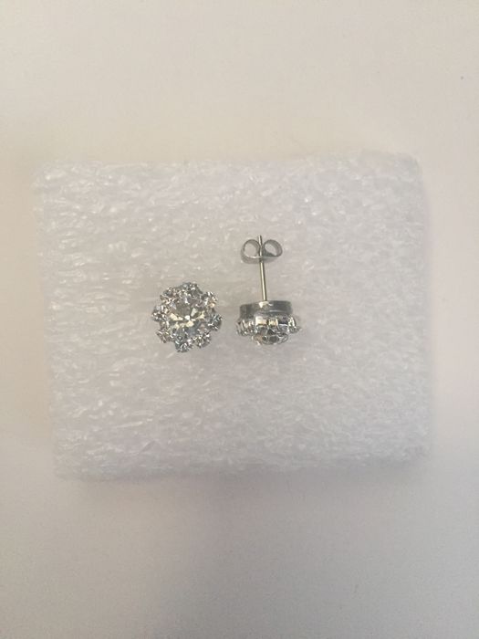 Jw Clear CZ Flower Stainless Steel Earrings Size ONE SIZE - 1 Preview