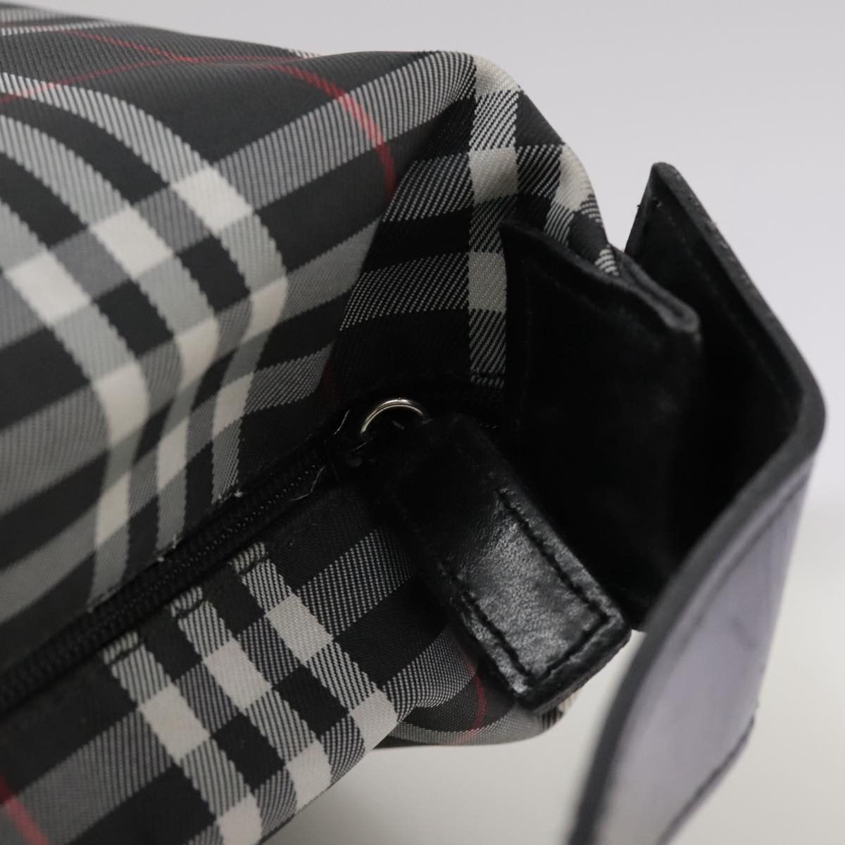 Burberry Burberry Nova Check handbag Size ONE SIZE - 10 Thumbnail