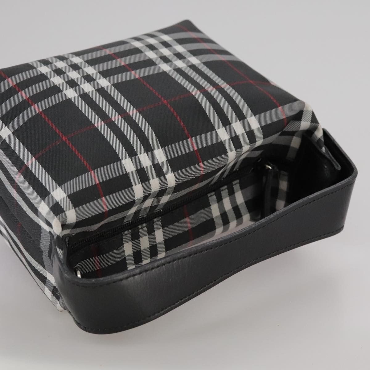 Burberry Burberry Nova Check handbag Size ONE SIZE - 14 Thumbnail