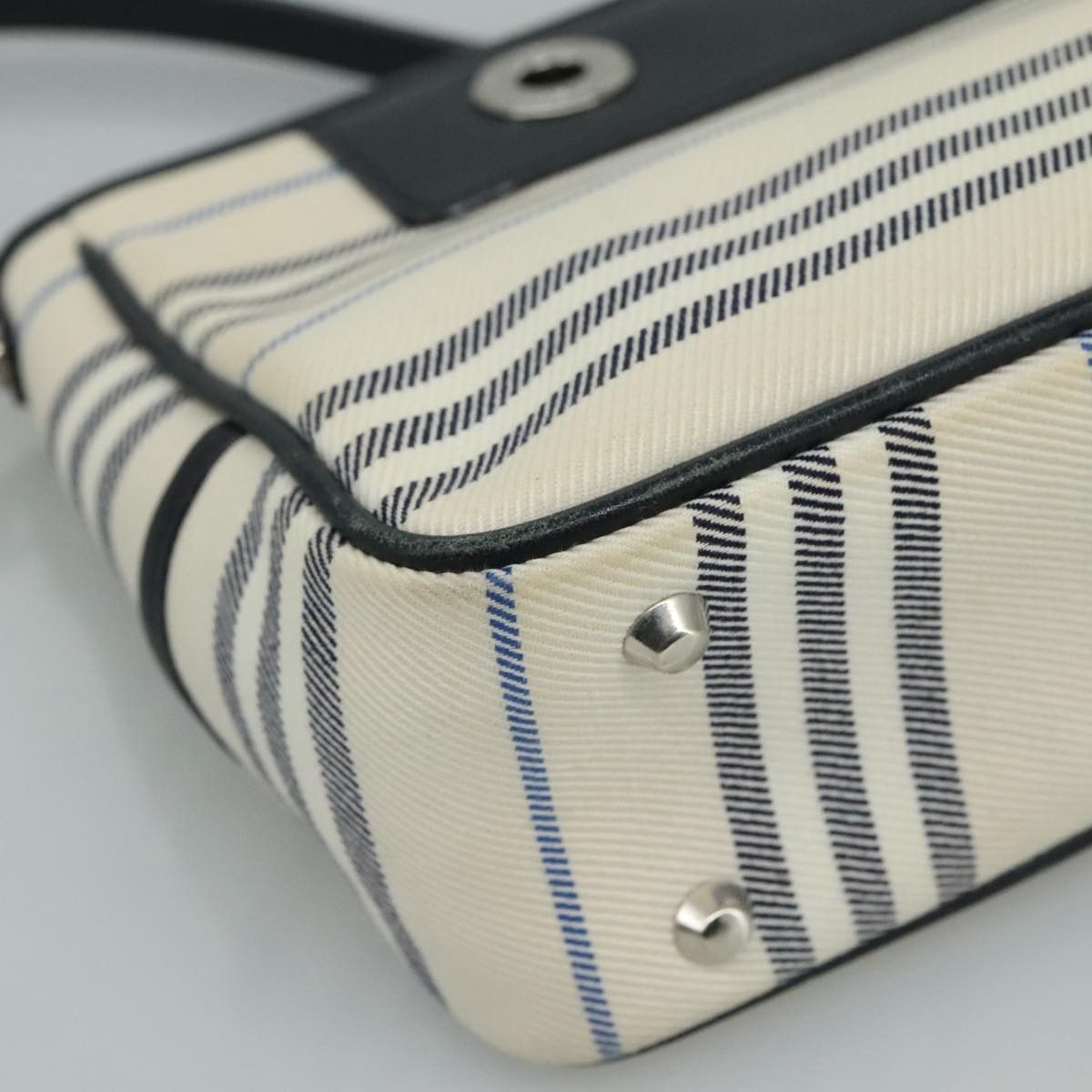 Burberry Burberry shoulder Size ONE SIZE - 7 Thumbnail