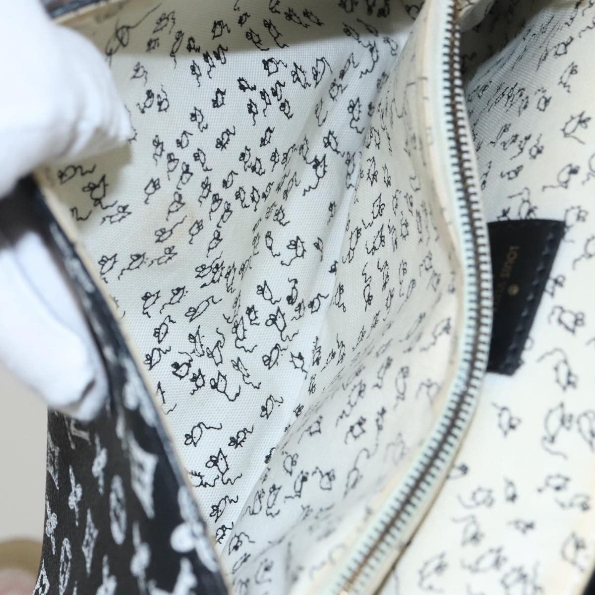 Louis Vuitton Louis Vuitton shoulder Size ONE SIZE - 23 Thumbnail