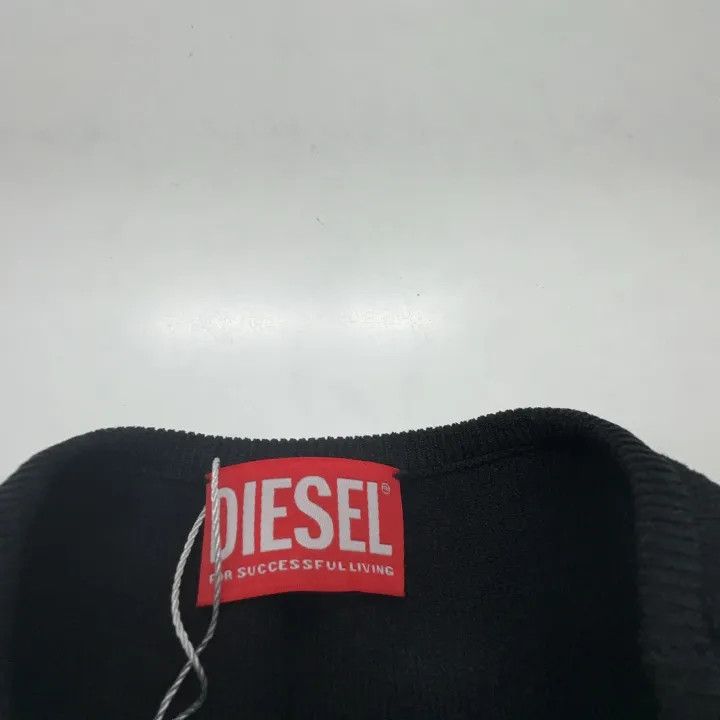 Diesel Diesel Oval D Series Logo Cutout Top 0079 Size XS / US 0-2 / IT 36-38 - 4 Thumbnail