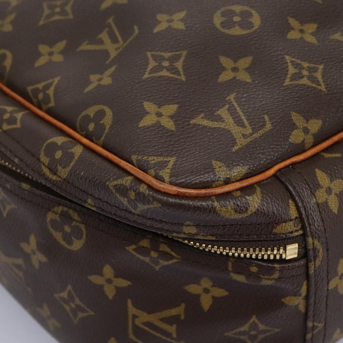 Louis Vuitton Louis Vuitton Excursion handbag Size ONE SIZE - 9 Thumbnail
