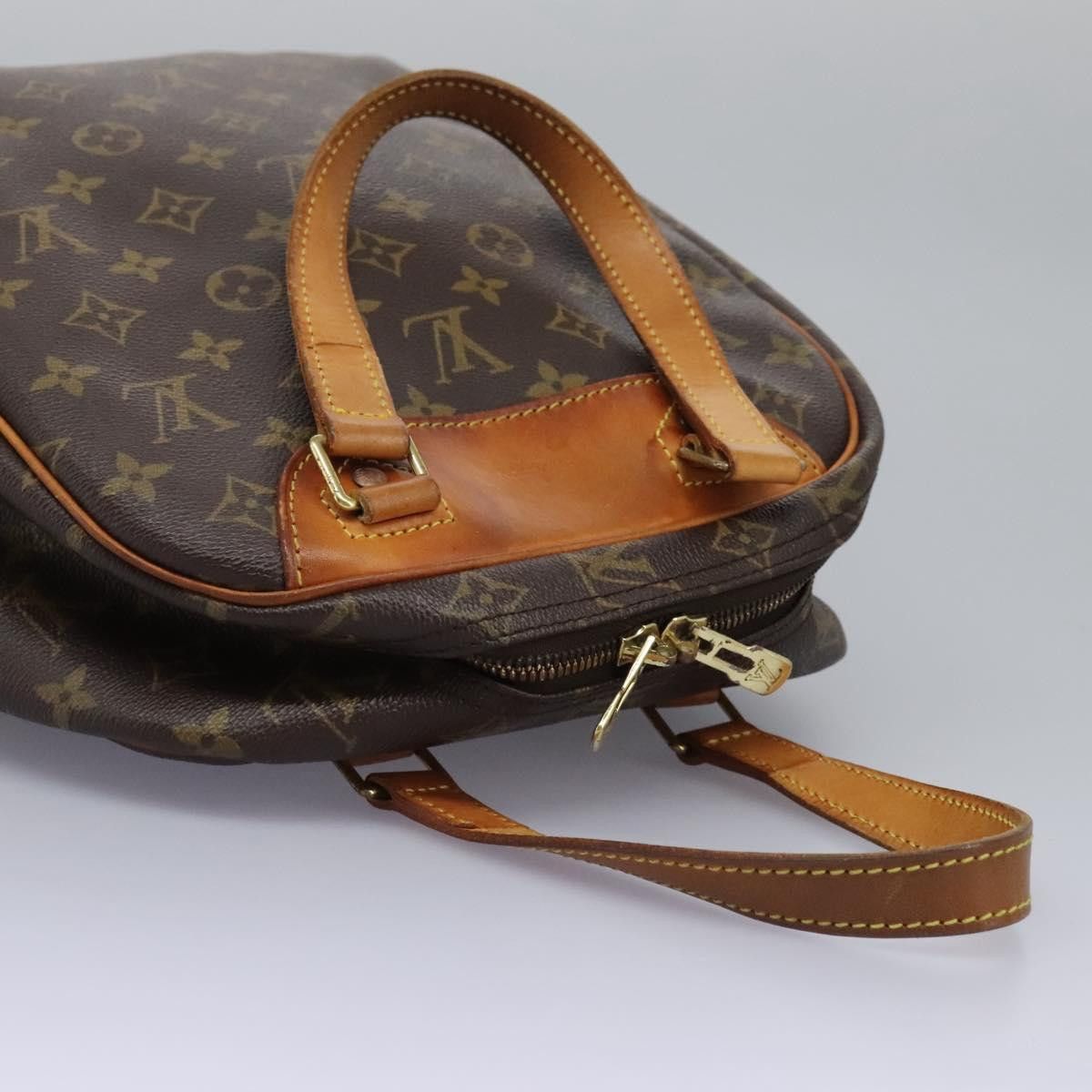 Louis Vuitton Louis Vuitton Excursion handbag Size ONE SIZE - 5 Thumbnail