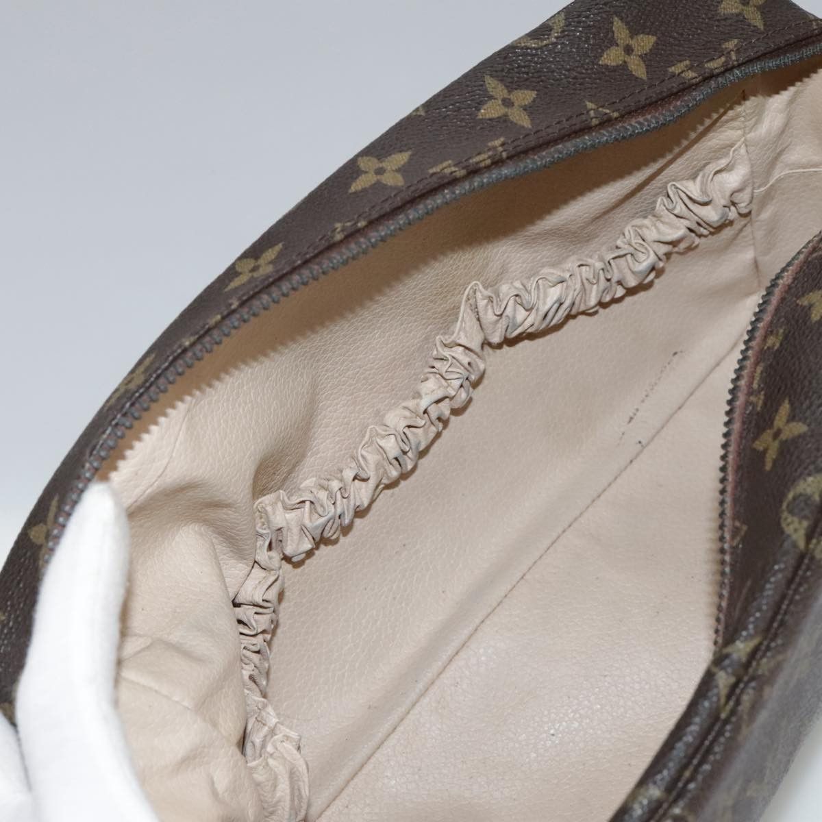 Louis Vuitton Louis Vuitton Trousse de Toilette clutch Size ONE SIZE - 19 Thumbnail