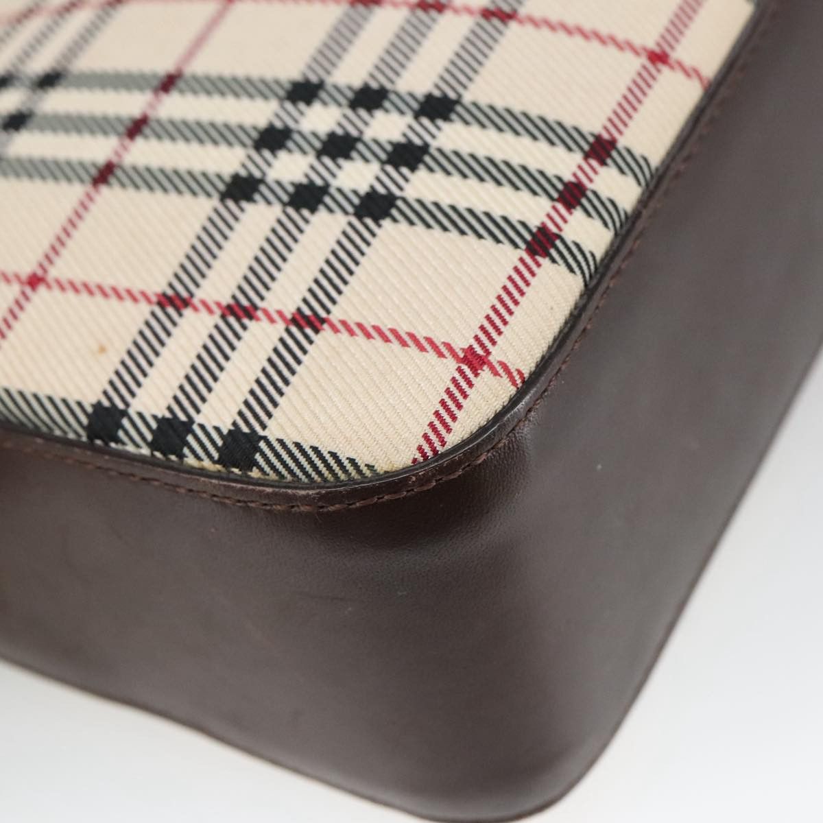 Burberry Burberry Nova Check shoulder Size ONE SIZE - 18 Thumbnail