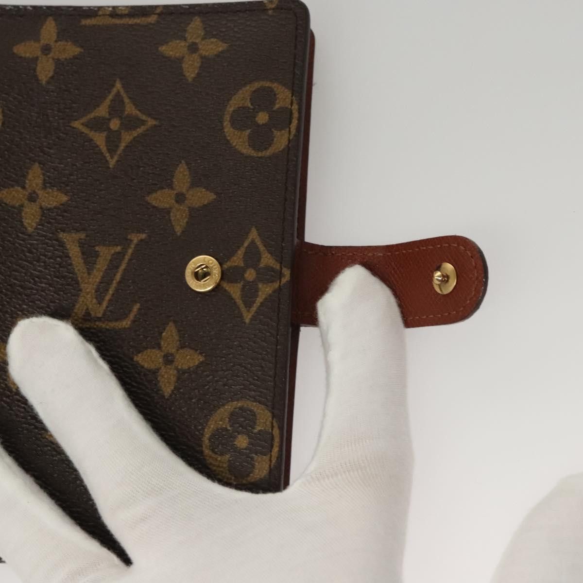 Louis Vuitton Agenda cover wallet