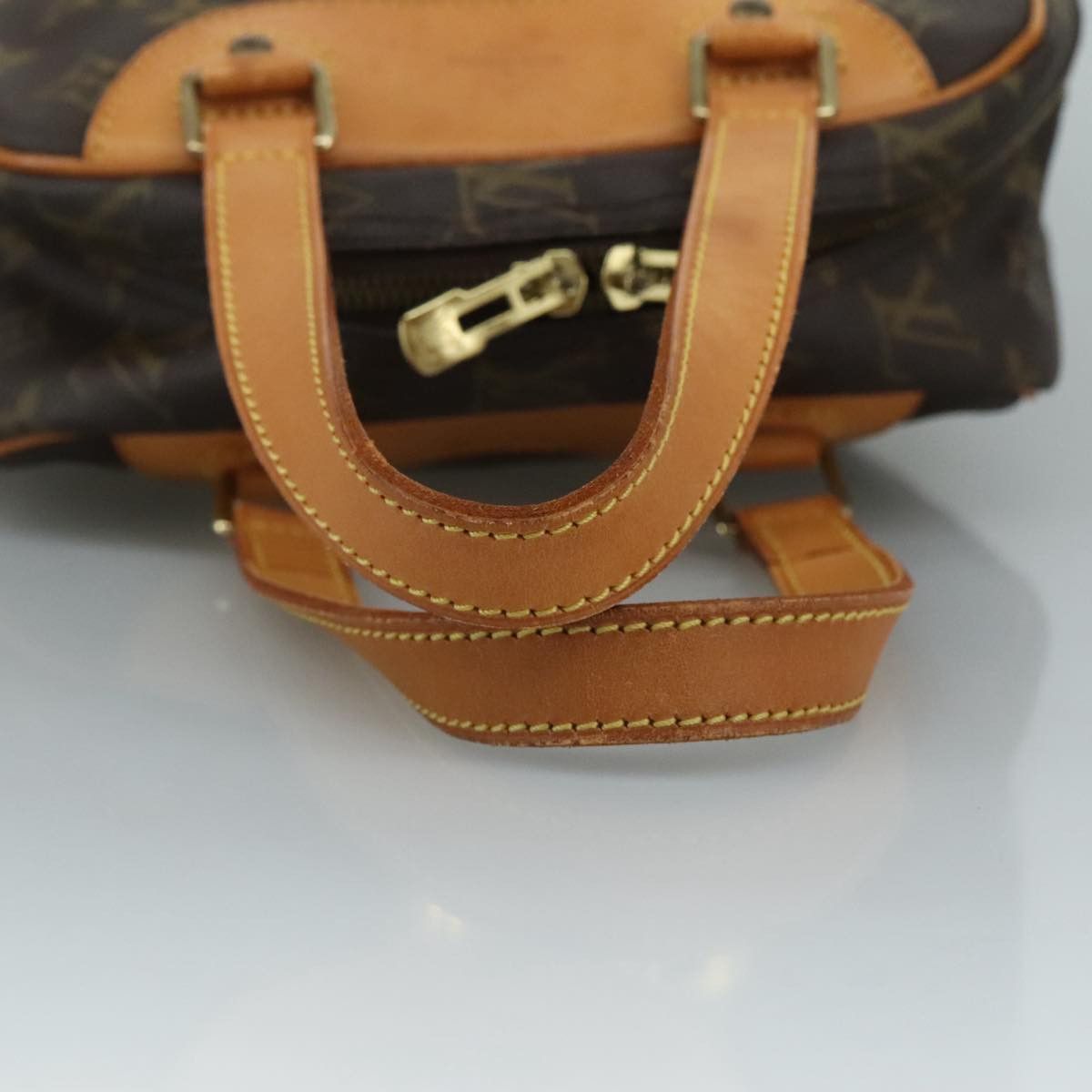 Louis Vuitton Louis Vuitton Excursion handbag Size ONE SIZE - 5 Thumbnail