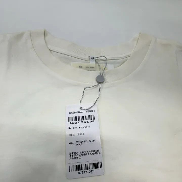 Maison Margiela MM6 Maison Margiela White Short Sleeve T-Shirt 0079 Size S / US 4 / IT 40 - 4 Thumbnail