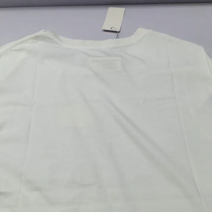 Maison Margiela MM6 Maison Margiela White Logo T-Shirt for Women 0079 Size M / US 6-8 / IT 42-44 - 12 Thumbnail