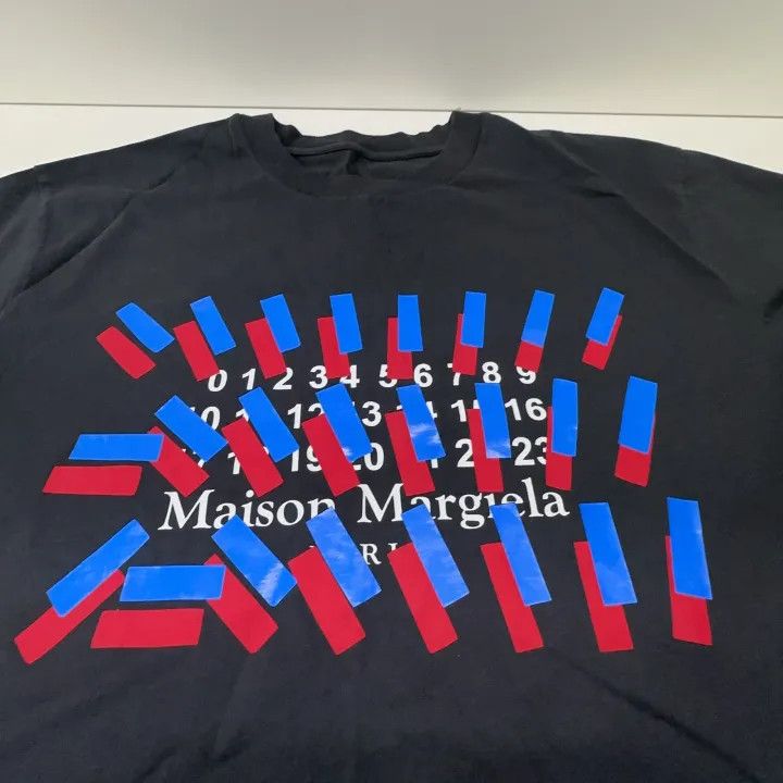 Maison Margiela Maison Margiela Black Graphic Tee for Women 0079 Size M / US 6-8 / IT 42-44 - 7 Thumbnail